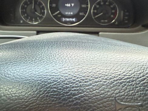 Used 2005 Mercedes-Benz CLK 500 Coupe image 6