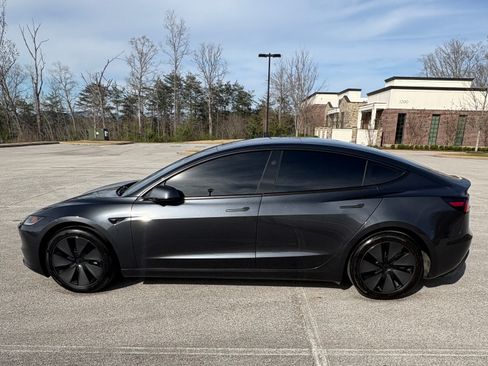 Used 2025 Tesla Model 3 Long Range image 1