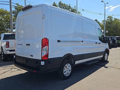 Used 2022 Ford E-Transit Medium Roof w/ Parcel Delivery Package image 18