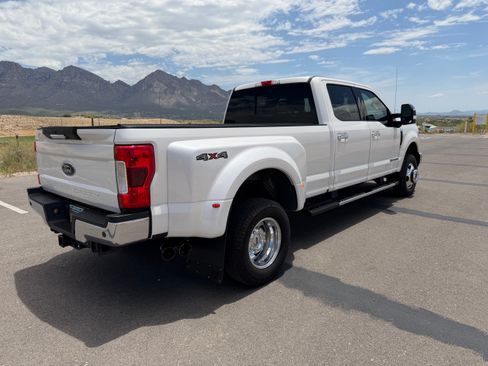 Used 2019 Ford F350 Lariat w/ Tow Technology Bundle AWD/4WD image 4