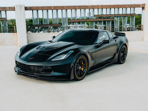Used 2016 Chevrolet Corvette Z06 w/ C7.r Special Edition RWD image 25
