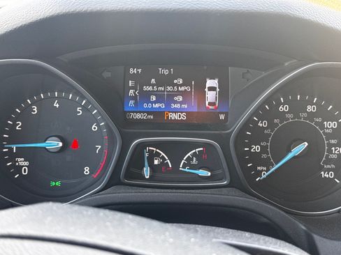 Used 2017 Ford Focus SE FWD image 9