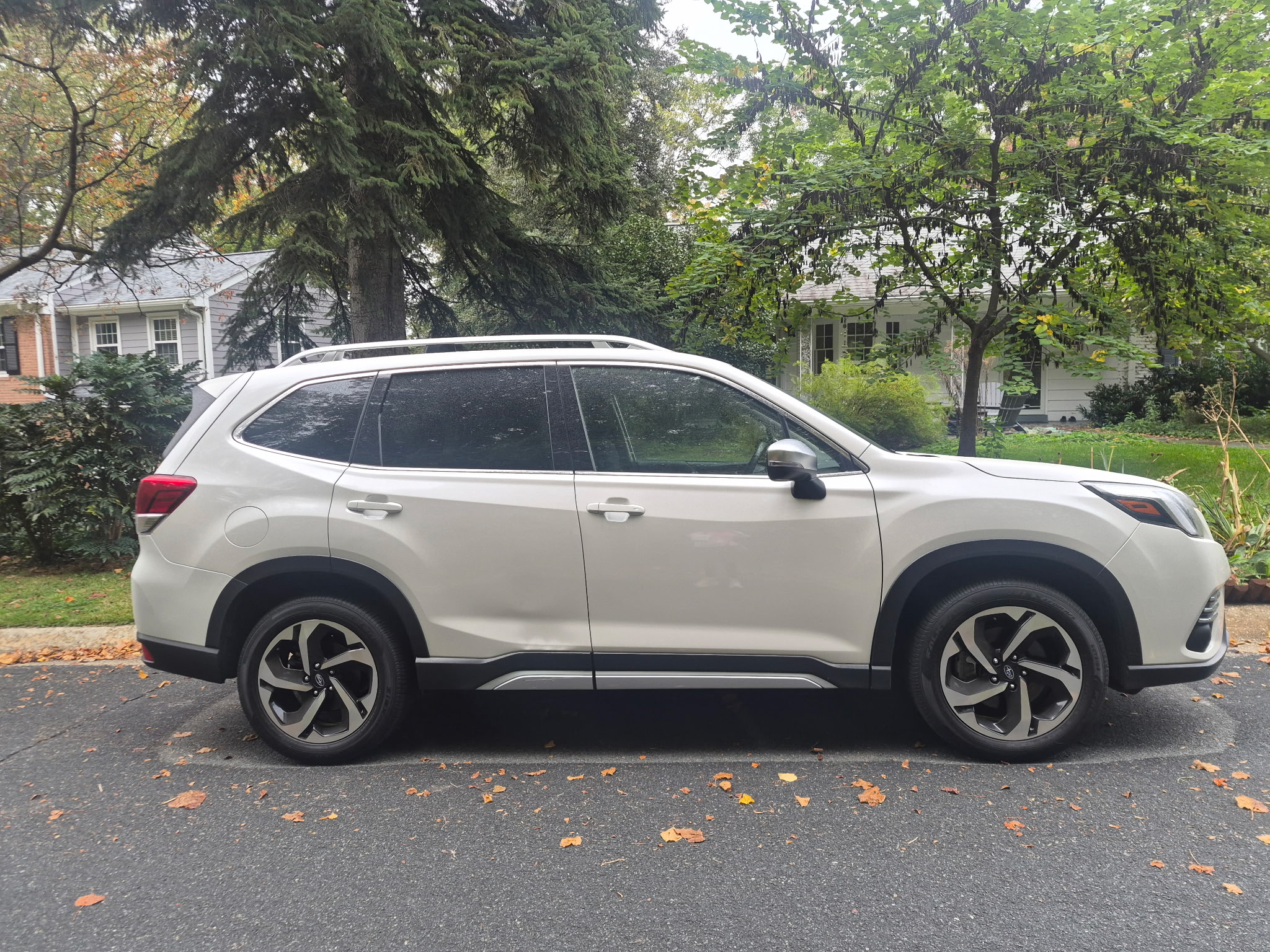 Used 2023 Subaru Forester Touring w/ Popular Package #2 AWD/4WD image 1