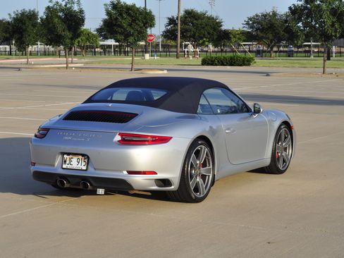 Used 2017 Porsche 911 Carrera S RWD image 12