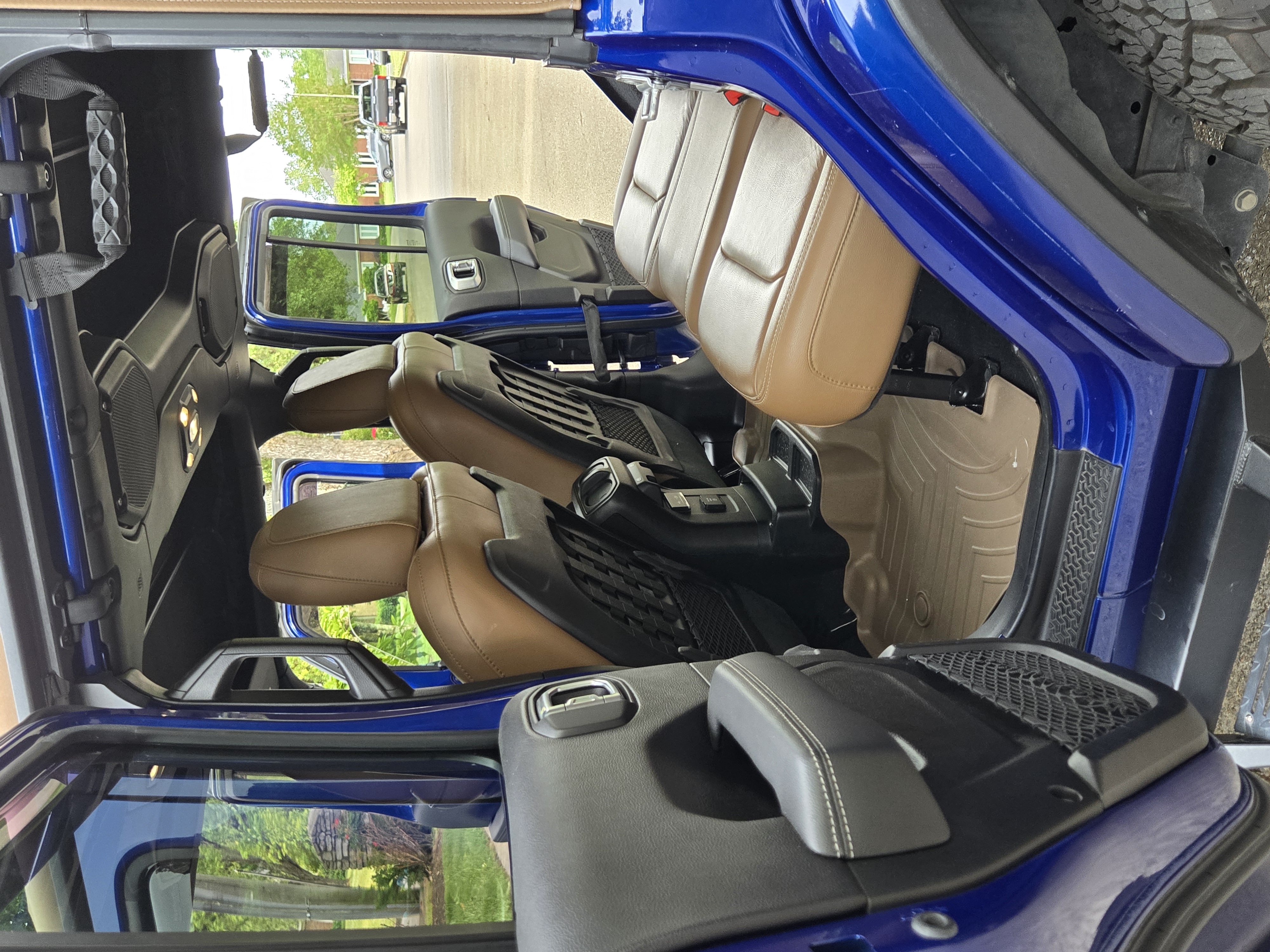 Used 2020 Jeep Wrangler Unlimited Rubicon AWD/4WD image 11