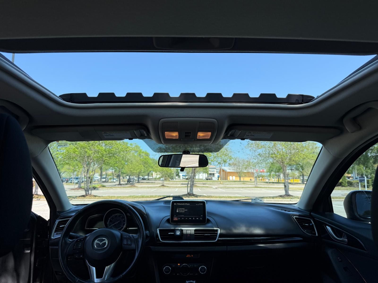Used 2014 MAZDA MAZDA3 i Touring w/ Technology Package FWD image 6