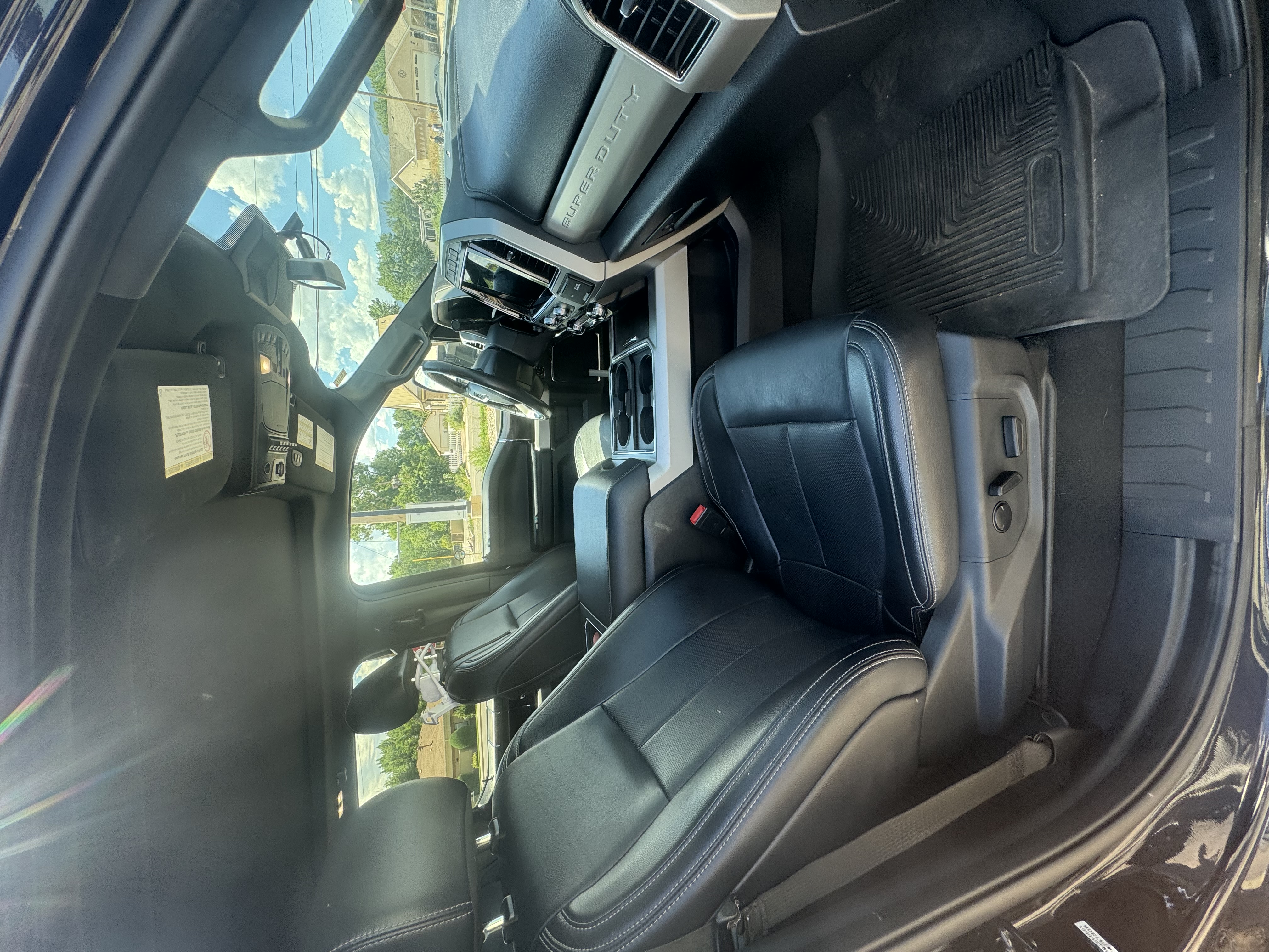 Used 2022 Ford F450 Lariat w/ Lariat Ultimate Package AWD/4WD image 19