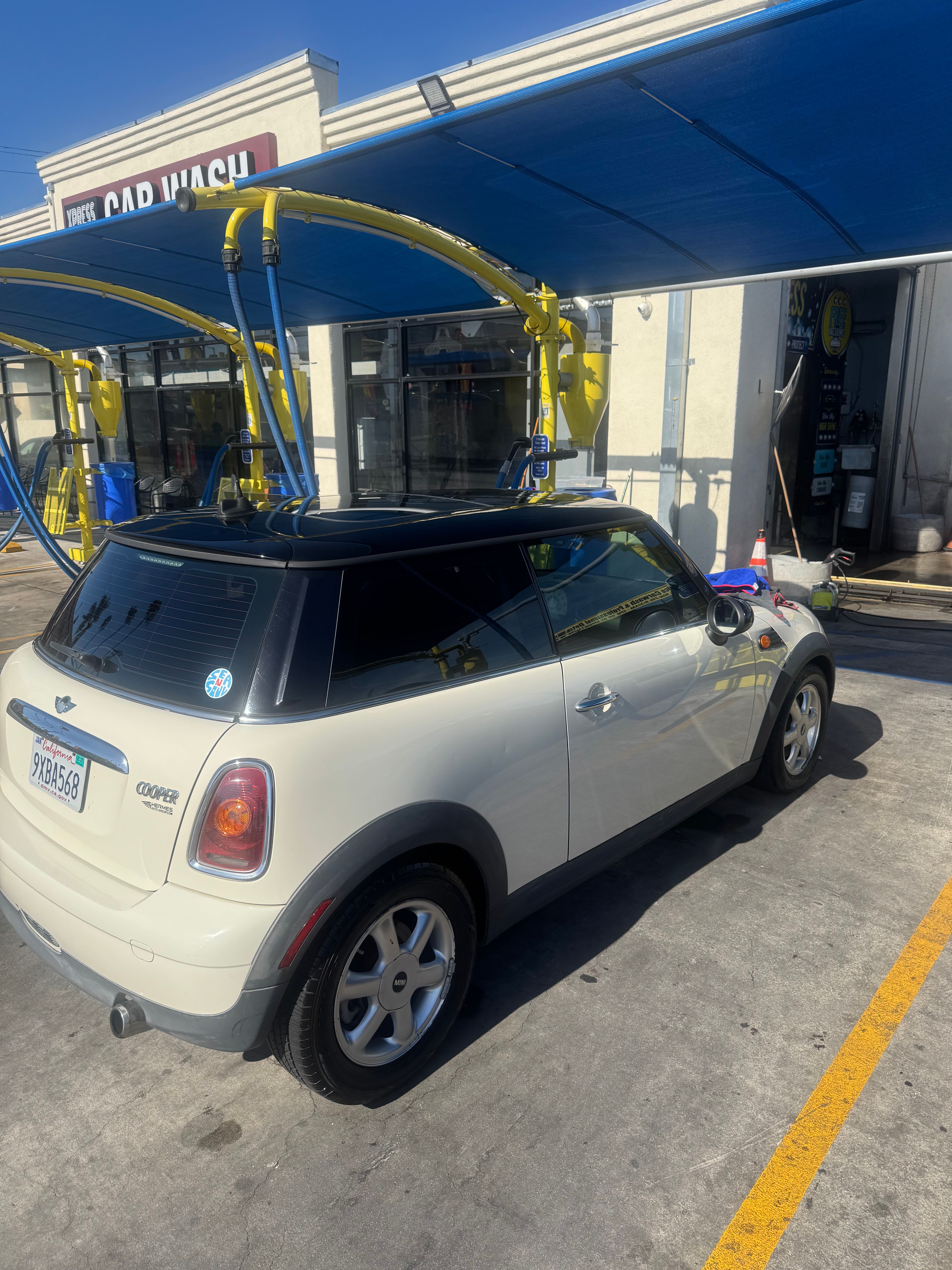Used 2010 MINI Cooper Hardtop FWD image 6