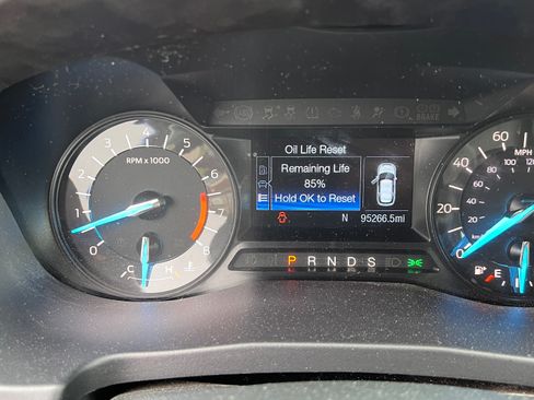 Used 2018 Ford Explorer FWD image 14