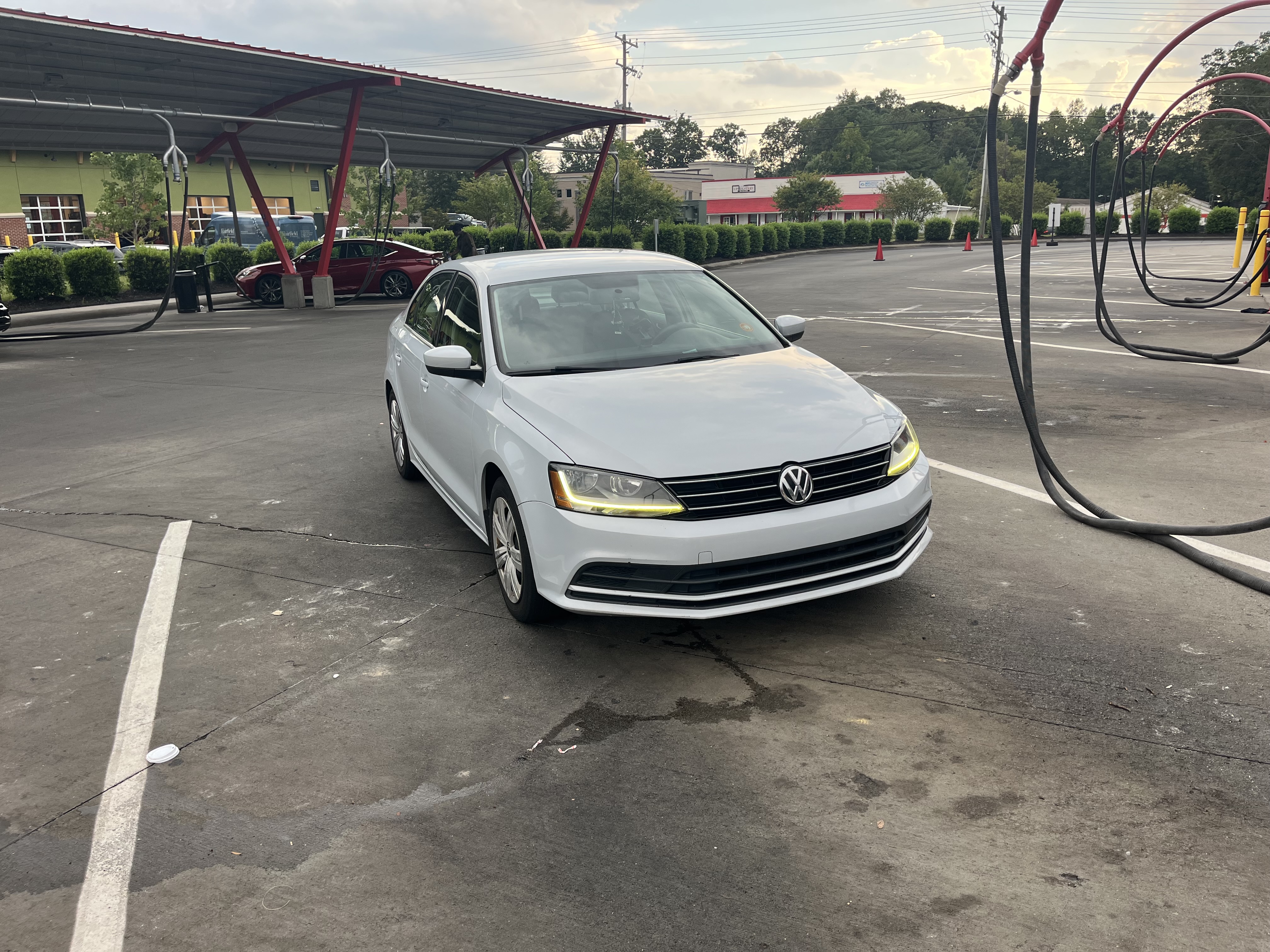 Used 2017 Volkswagen Jetta S FWD image 4