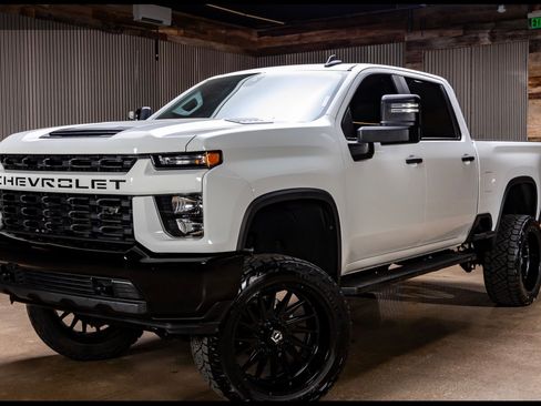 Used 2023 Chevrolet Silverado 2500 Custom w/ Custom Convenience Package AWD/4WD image 4