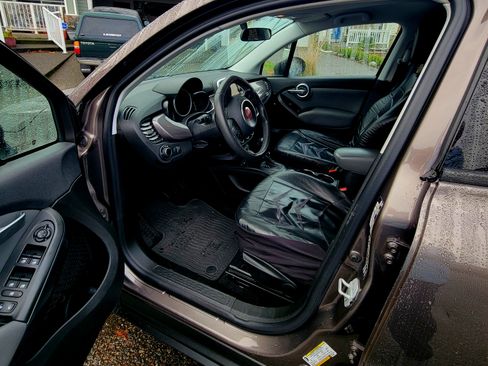 Used 2016 FIAT 500X Easy image 8