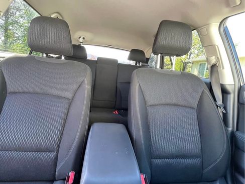 Used 2019 Subaru Outback 2.5i Premium image 4