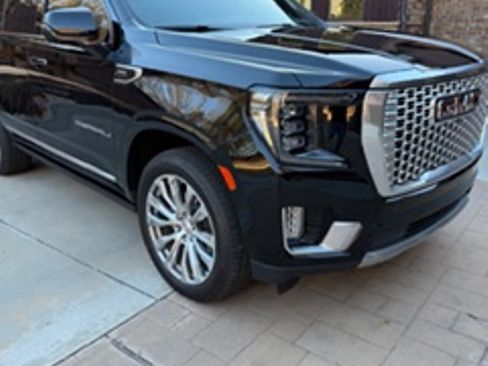 Used 2023 GMC Yukon Denali image 6