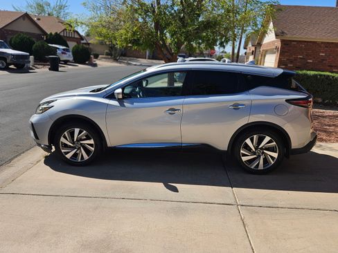 Used 2019 Nissan Murano SL w/ Cargo Package image 6