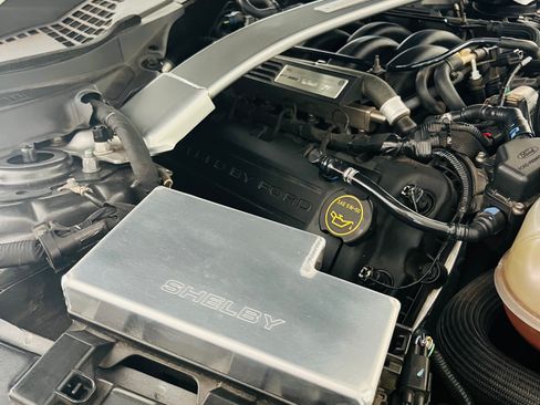 Used 2016 Ford Mustang Shelby GT350 w/ Track Package image 17