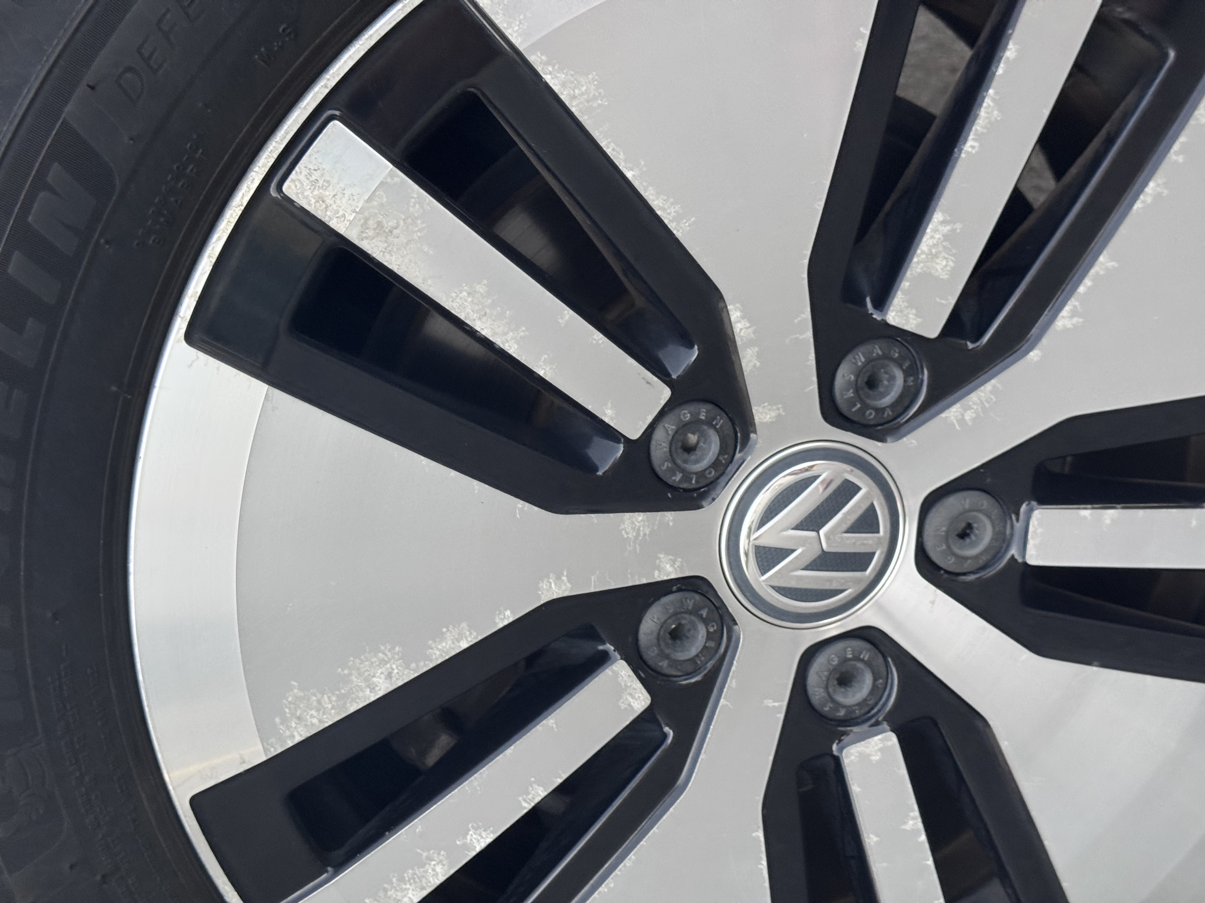 Used 2016 Volkswagen e-Golf SE FWD image 18