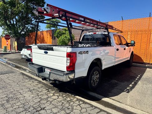 Used 2022 Ford F250 XL w/ STX Appearance Package image 5