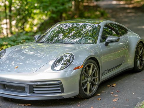 Used 2024 Porsche 911 Carrera T image 18