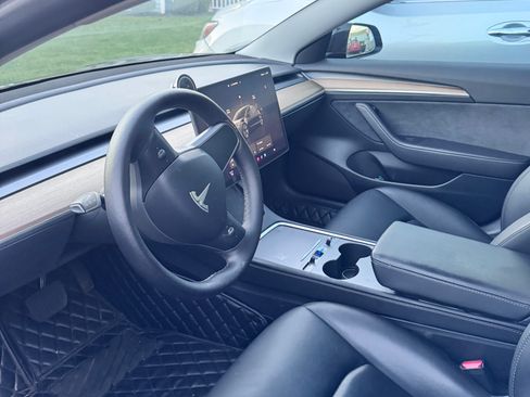 Used 2023 Tesla Model 3 Standard Range image 21