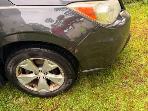 Used 2015 Subaru Forester 2.5i Premium w/ All-Weather Package AWD/4WD image 2