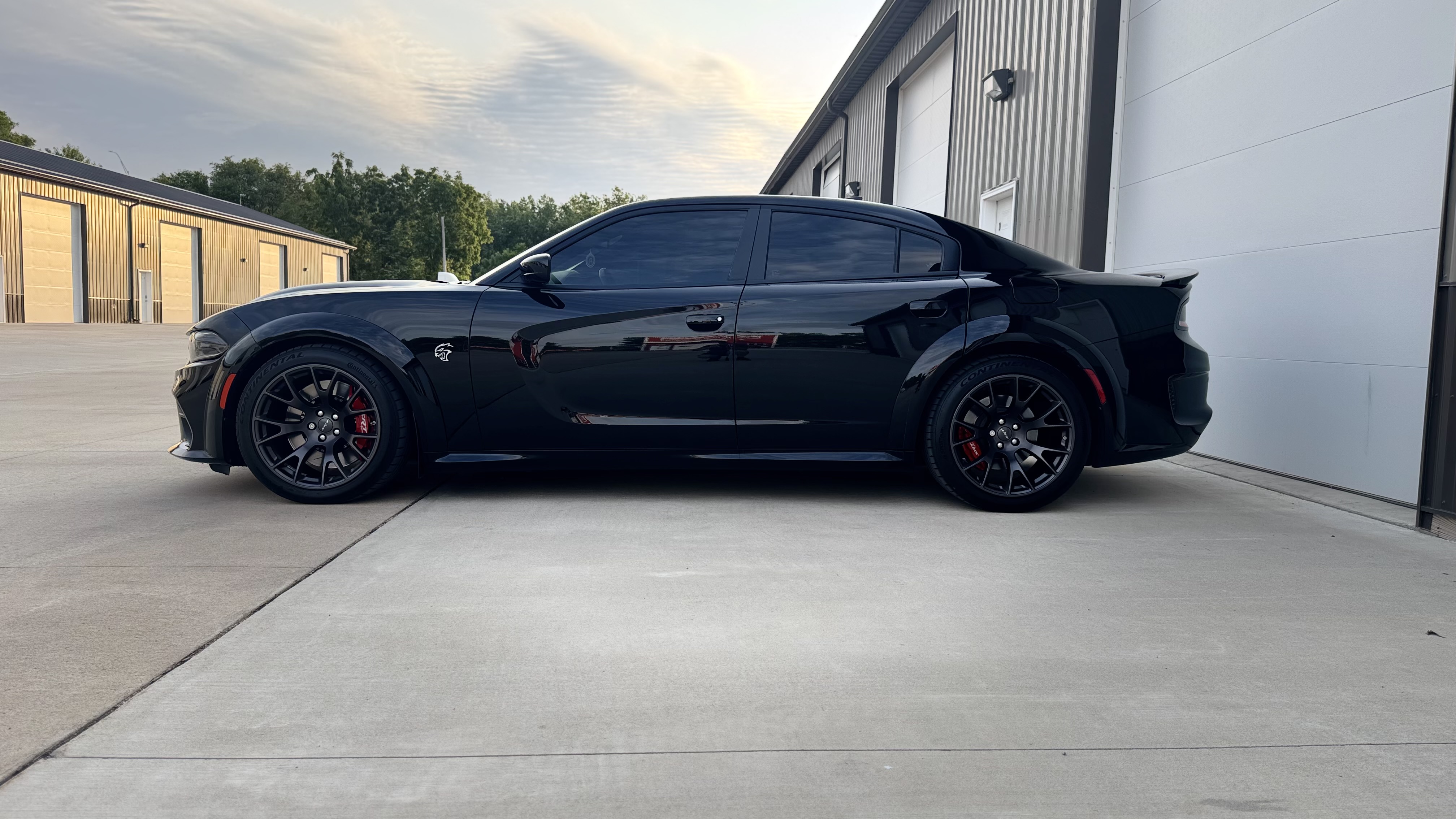 Used 2022 Dodge Charger SRT Hellcat RWD image 1