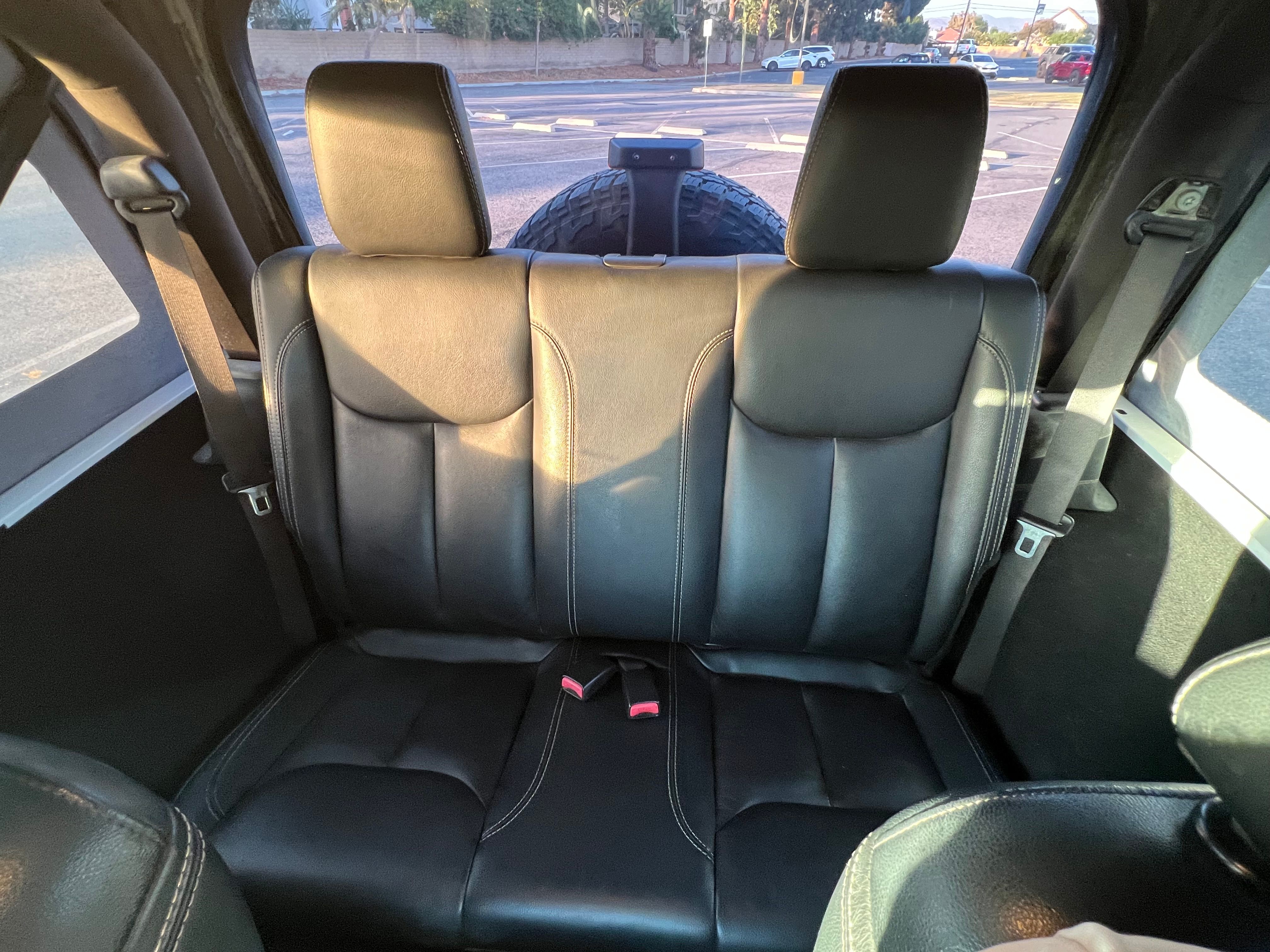 Used 2014 Jeep Wrangler Sahara w/ Connectivity Group AWD/4WD image 14