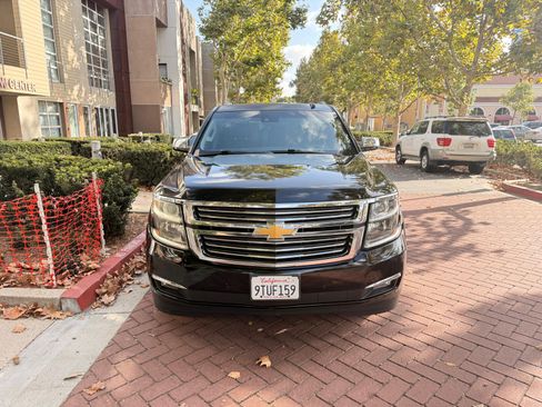 Used 2015 Chevrolet Suburban LTZ image 5