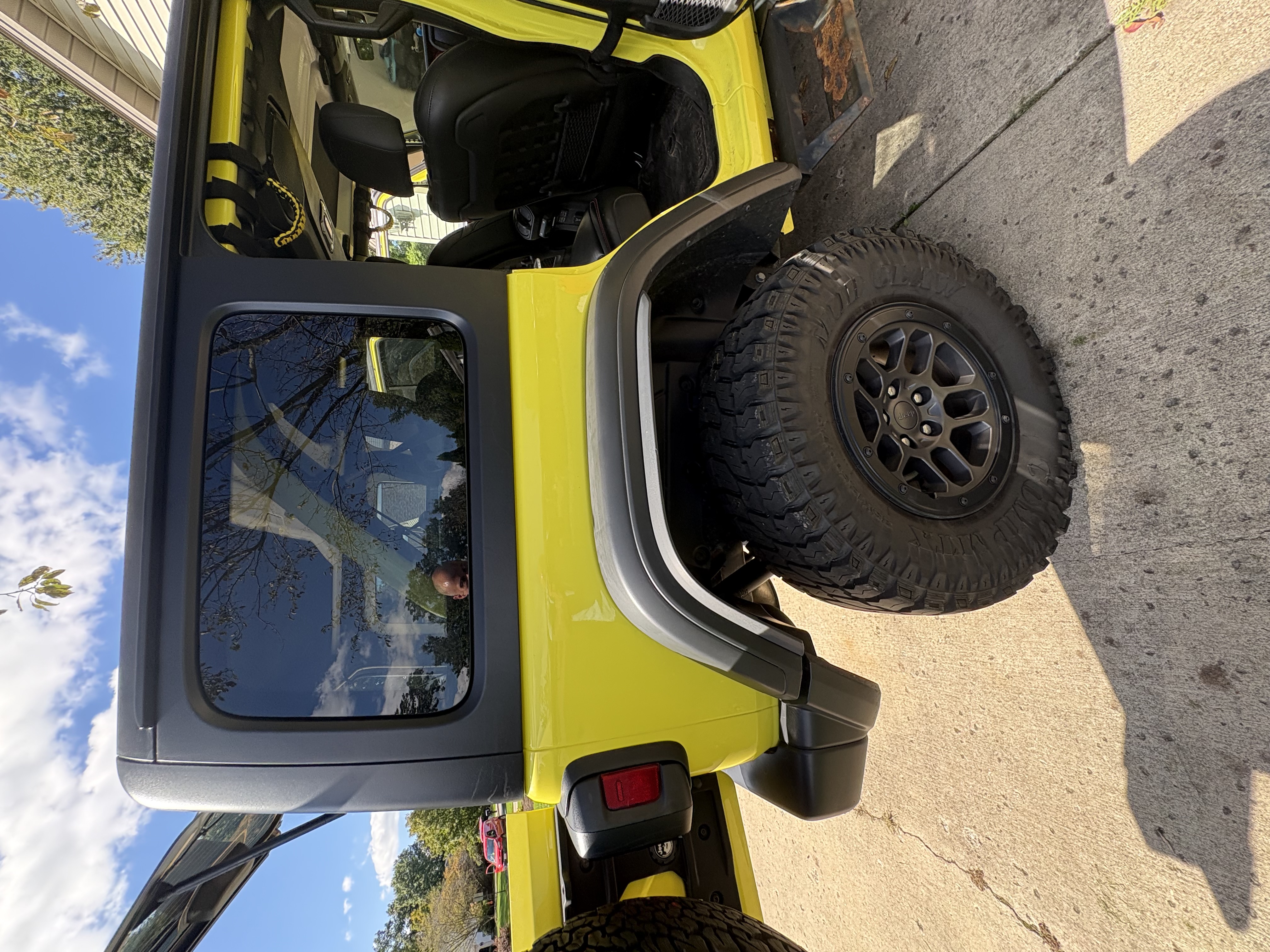 Used 2023 Jeep Wrangler Unlimited Rubicon w/ Xtreme 35 Tire Package AWD/4WD image 18