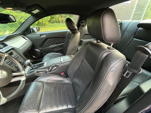 Used 2012 Ford Mustang Premium RWD image 12