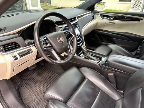 Used 2014 Cadillac XTS Platinum image 22