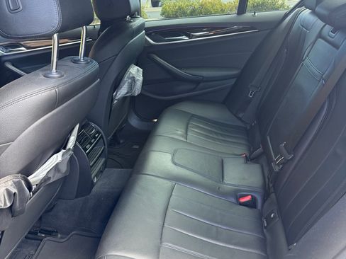 Used 2019 BMW 530i 530i Sedan 4D w/ M Sport Package image 10