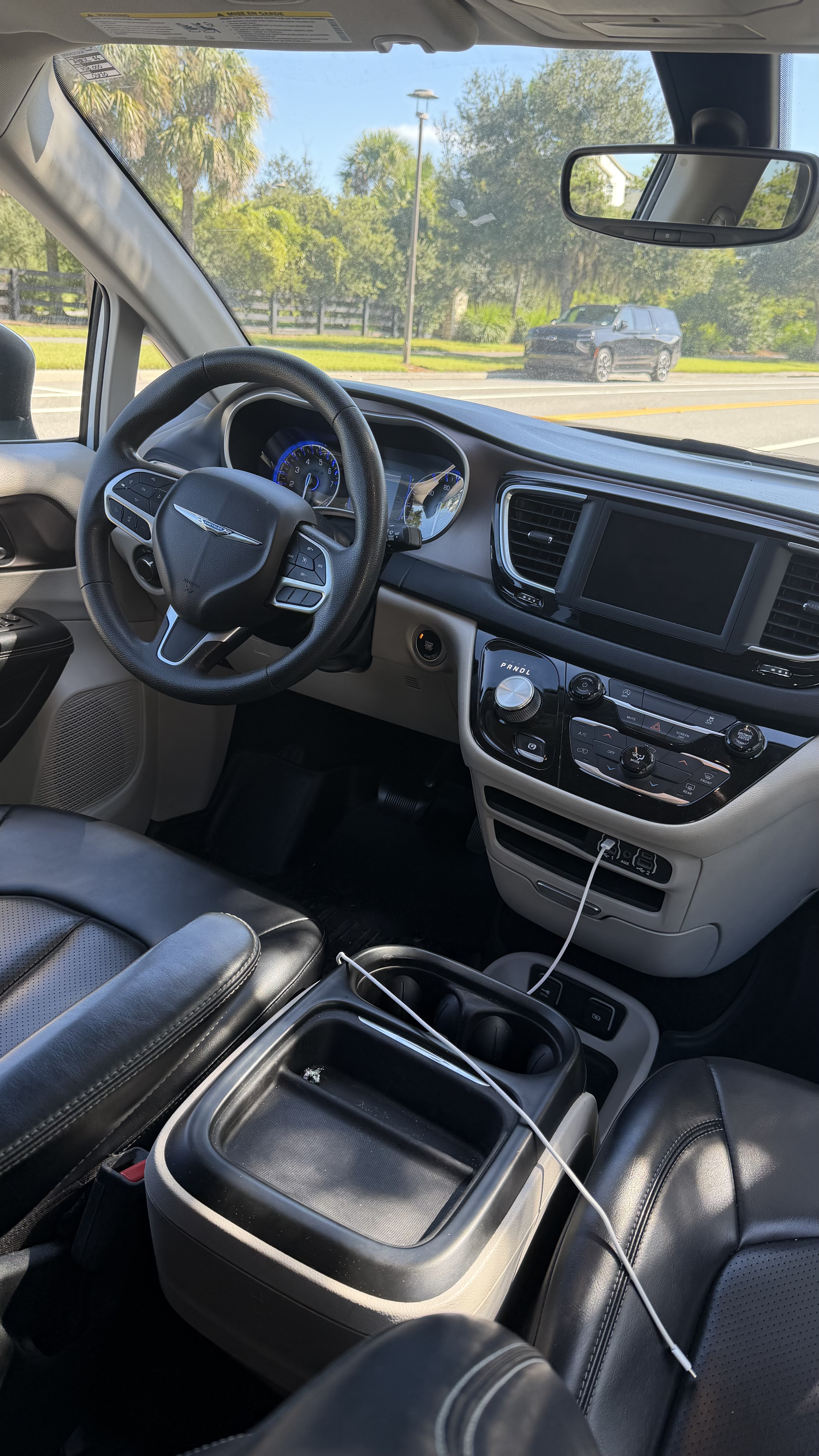 Used 2021 Chrysler Voyager Lxi FWD image 6