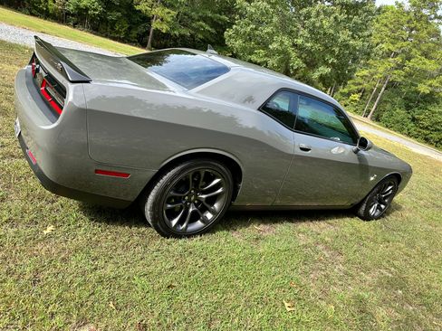 Used 2023 Dodge Challenger R/T Scat Pack w/ Plus Package image 4