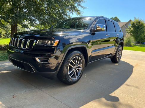 Used 2019 Jeep Grand Cherokee Limited image 1