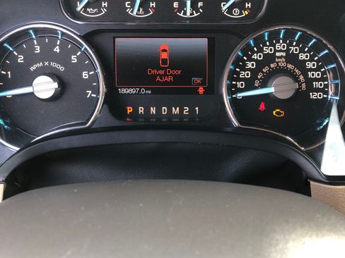 Used 2012 Ford F150 Lariat w/ Lariat Chrome Pkg image 11