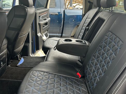 Used 2015 RAM 1500 Laramie w/ Convenience Group image 12