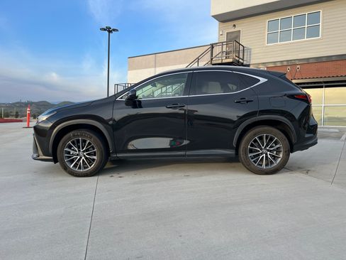 Used 2022 Lexus NX 350 AWD image 2