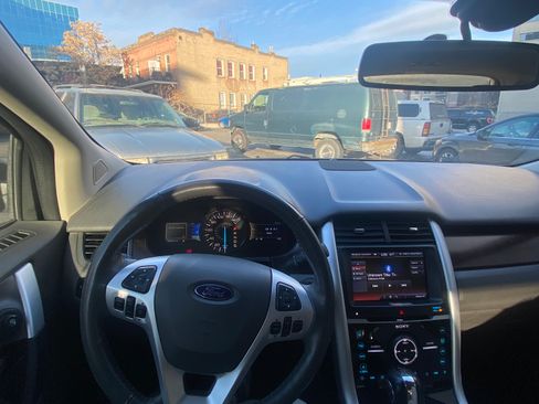 Used 2013 Ford Edge Limited AWD/4WD image 23