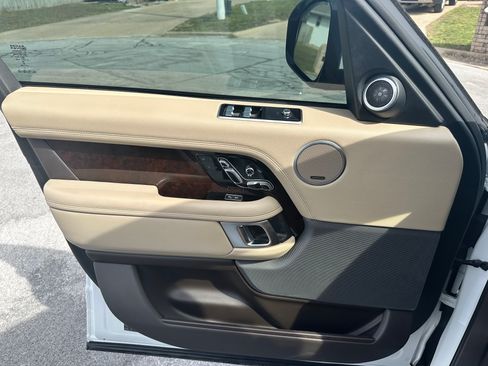 Used 2020 Land Rover Range Rover Long Wheelbase HSE image 14