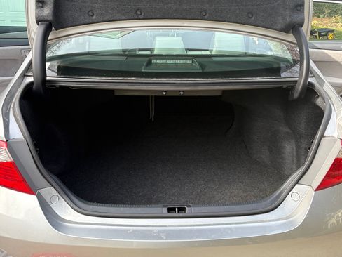 Used 2015 Toyota Camry XSE w/ Moonroof Package image 11