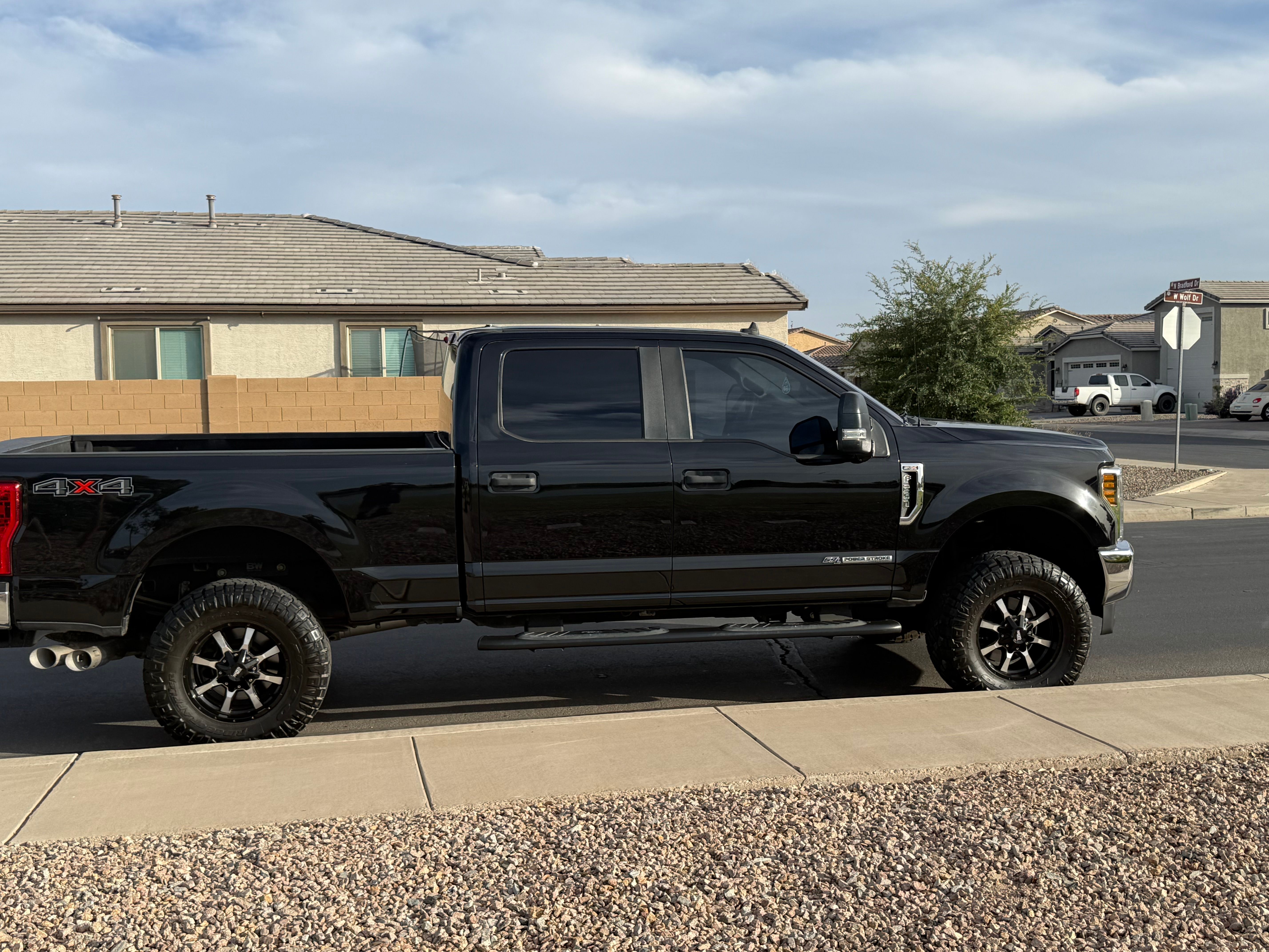 Used 2019 Ford F250 XL w/ STX Appearance Package AWD/4WD image 8