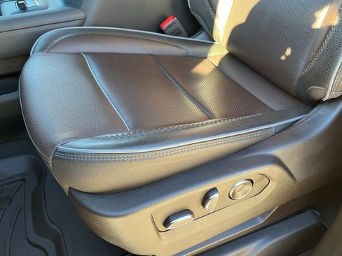 Used 2024 GMC Sierra 2500 Denali w/ Denali Reserve Package image 15