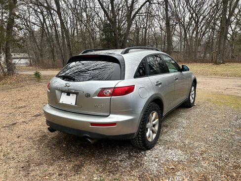 Used 2005 INFINITI FX35 AWD image 8