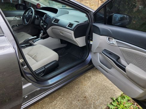 Used 2015 Honda Civic EX image 8