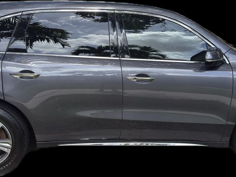 Used 2019 Acura MDX FWD image 9