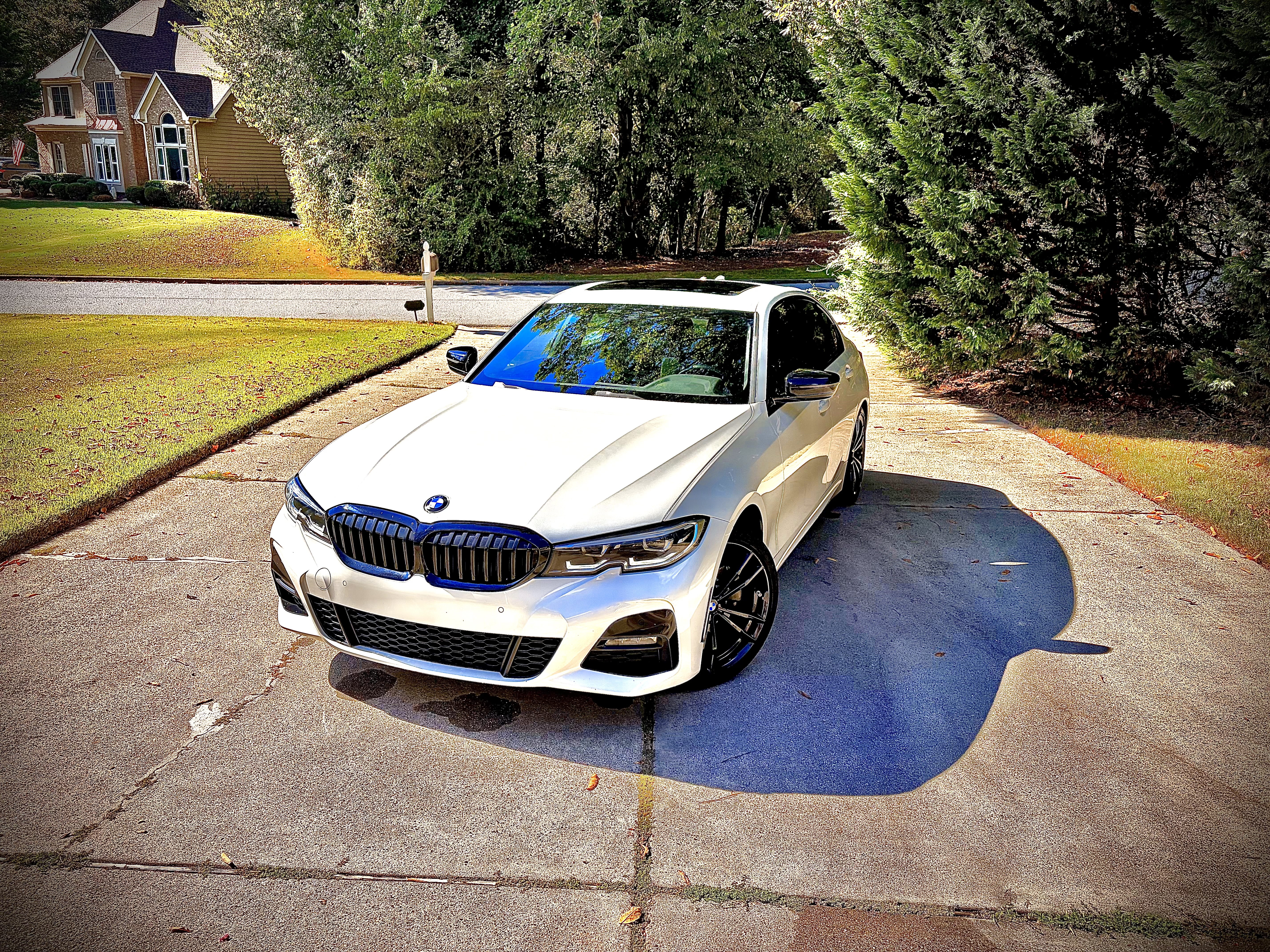 Used 2021 BMW 330i Sedan w/ M Sport Package RWD image 13