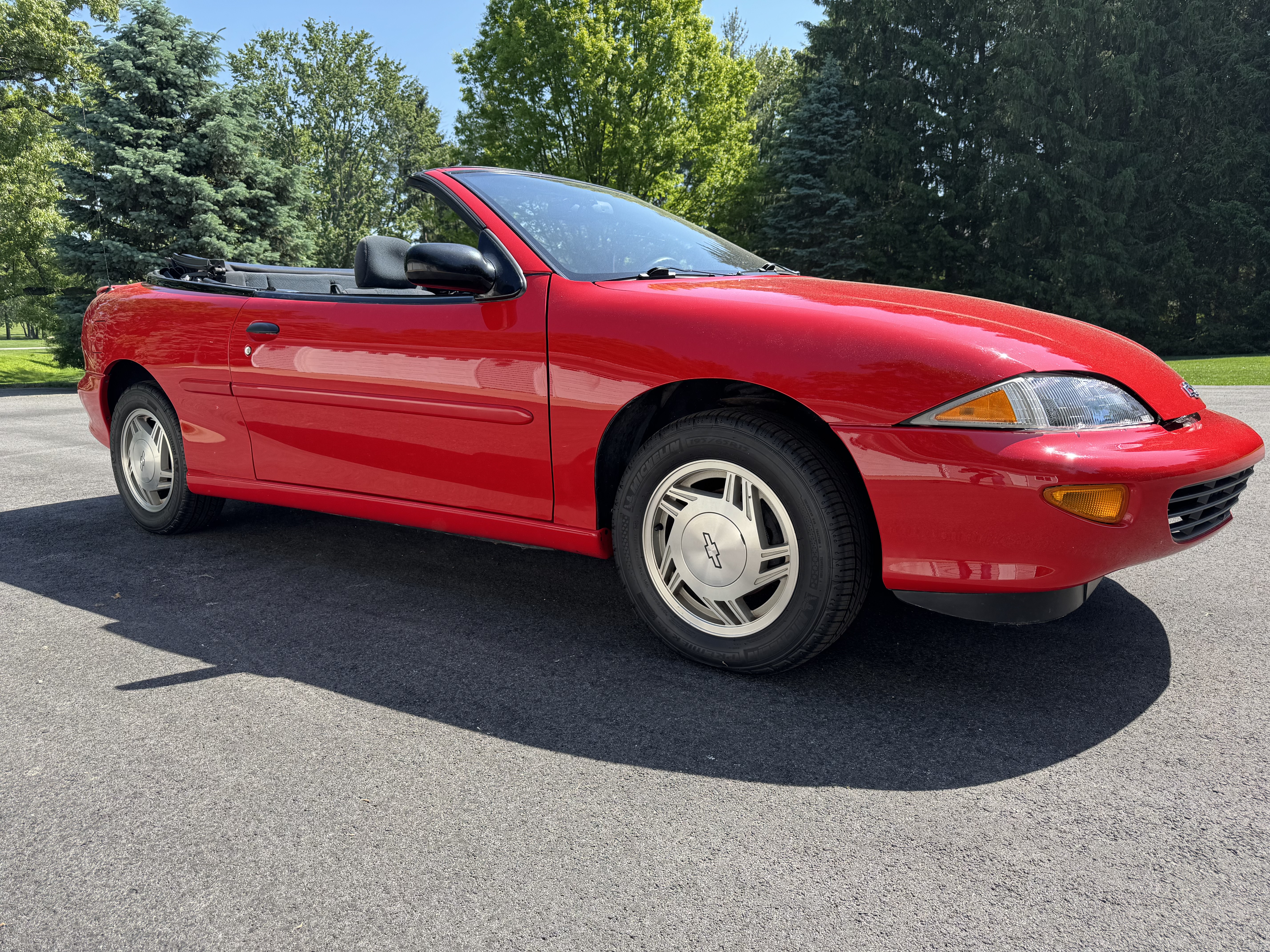 Used 1997 Chevrolet Cavalier LS w/ Preferred Equipment Group 2 FWD image 1