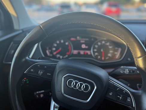 Used 2023 Audi Q5 2.0T Premium image 8