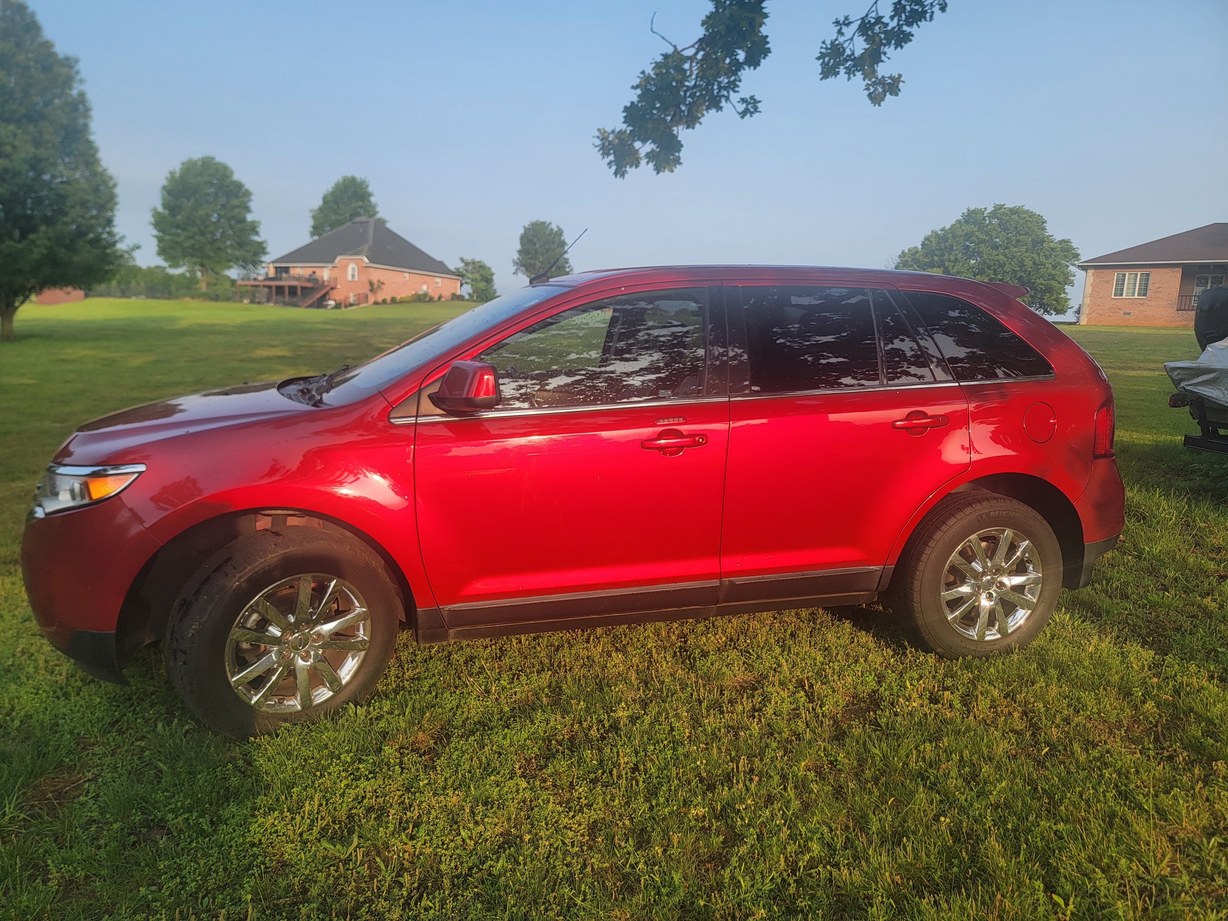 Used 2011 Ford Edge Limited AWD/4WD image 8